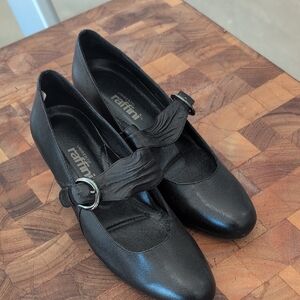 Raffi Women's Black Flats with Buckle